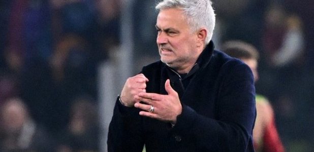 مورينيو يقلل من أهمية تتويج تشيلسي بمونديال الأندية ويشيد بباريس سان جيرمان