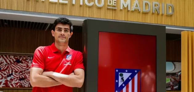 أتلتيكو مدريد يخطف موهبة تبلغ من العمر 23 عامًا من غريمه ريال مدريد