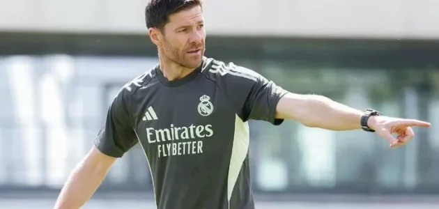تشابي ألونسو سعيد بلاعب ريال مدريد بعد الفوز على يوفنتوس